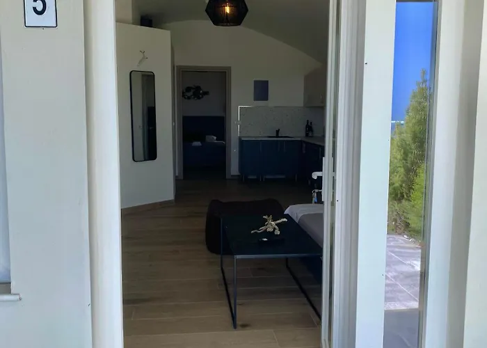 Ocean Sun 5 Апартаменты *